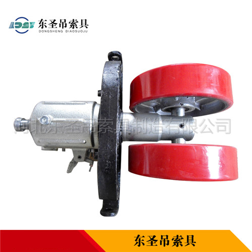 防爆手動叉車產(chǎn)品聚氨酯行走輪細(xì)節(jié)展示圖--河北東圣吊索具制造有限公司--小型攪拌機|石材夾具|液壓堆高車|手動叉車