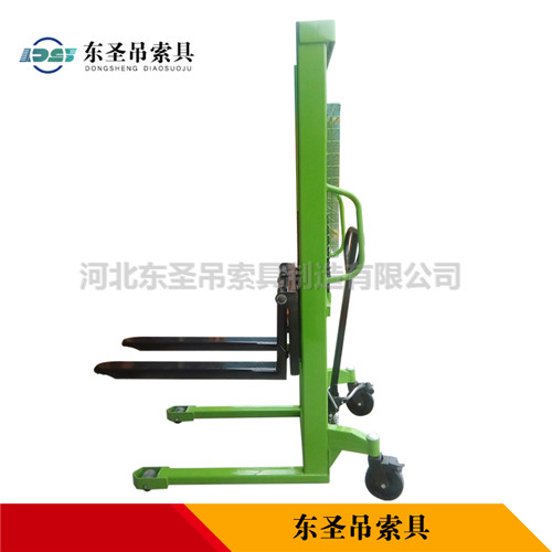 微型電動(dòng)葫蘆液壓堆高車需要間隙作業(yè)--河北東圣吊索具制造有限公司--液壓堆高車|手動(dòng)叉車|小型攪拌機(jī)|石材夾具