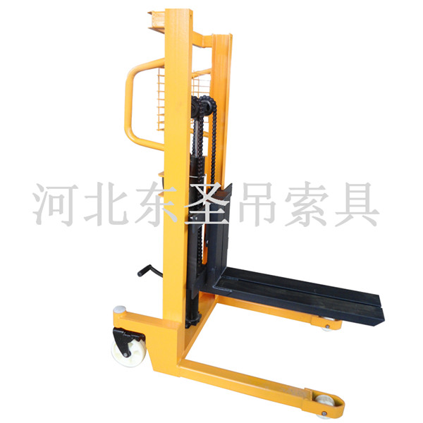 手動(dòng)液壓堆高車(chē)維修主要部位細(xì)節(jié)展示--河北東圣吊索具制造有限公司--小型攪拌機(jī)|石材夾具|液壓堆高車(chē)|手動(dòng)叉車(chē)