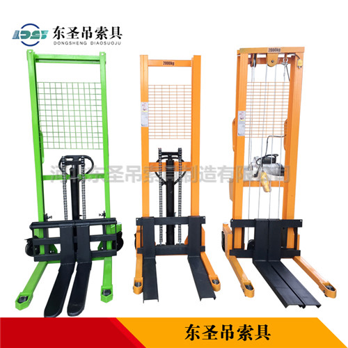 液壓堆高車使用輕巧便捷與設(shè)計(jì)方案何關(guān)系？--河北東圣吊索具制造有限公司--小型攪拌機(jī)|石材夾具|液壓堆高車|手動(dòng)叉車